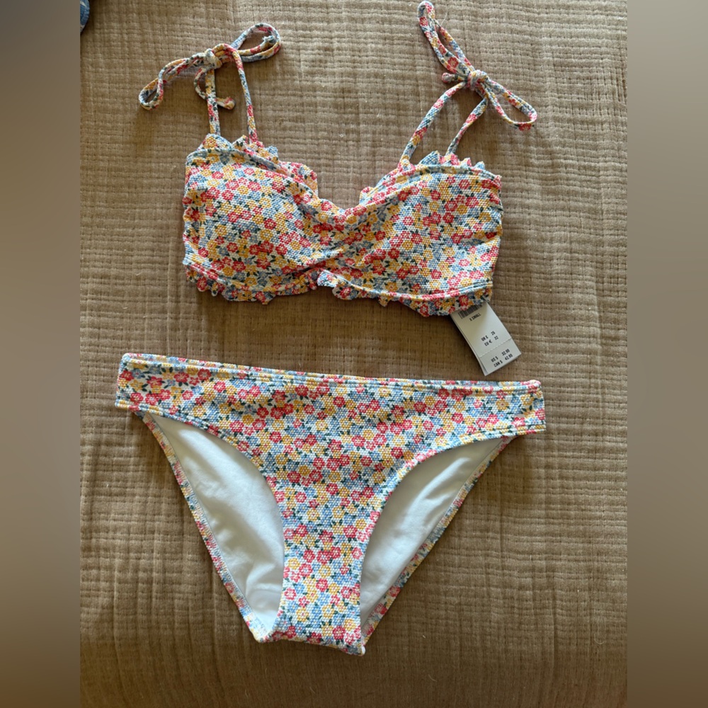 Hollister swimsuit bikini small new modest cute